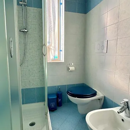 Tina's Tiny House - 10 Meters From The * Olbia
