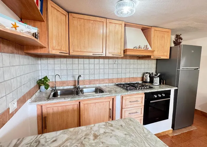 Tina's Tiny House - 10 Meters From The Vakantiehuis *